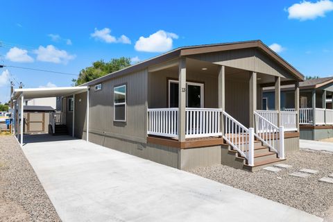 Photo of 208 E 44th #13, Garden City, ID 83714 (MLS # 98956468)