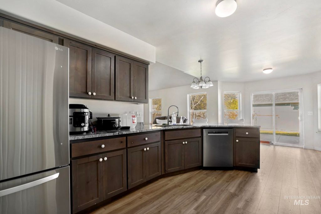 Photo of 439 Meadowview Lane, Twin Falls, ID 83301 (MLS # 98984092)