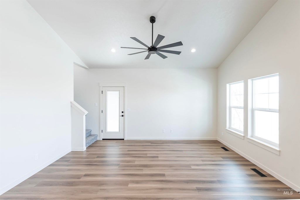 Photo of 345 E Chevy Dr, Boise, ID 83716 (MLS # 98998117)
