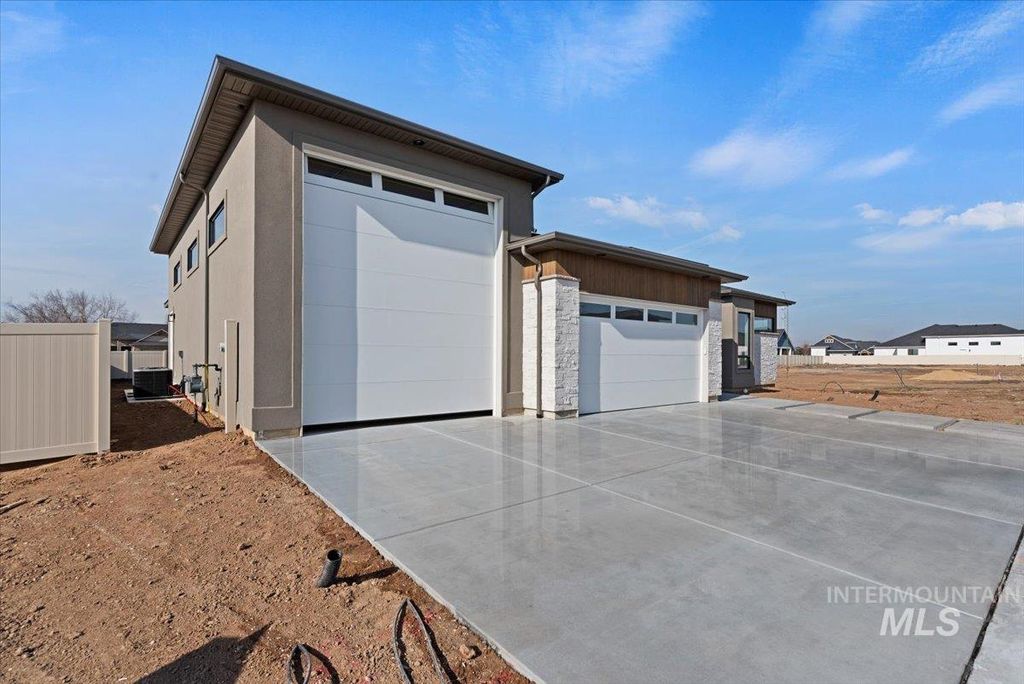 Photo of 4595 N Arches Ave, Meridian, ID 83646 (MLS # 98974203)