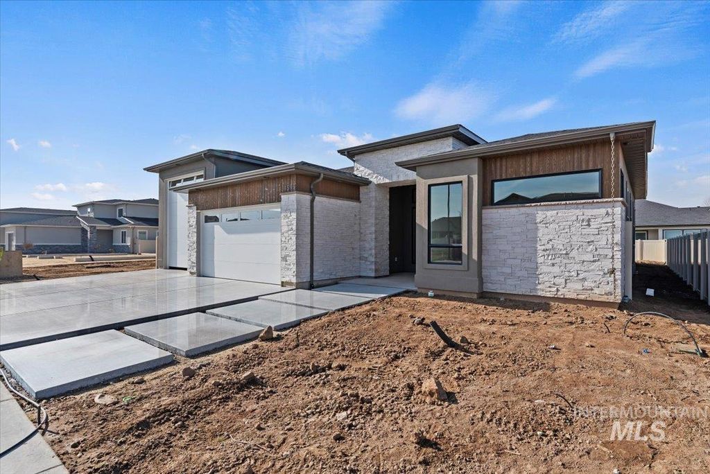 Photo of 4595 N Arches Ave, Meridian, ID 83646 (MLS # 98974203)