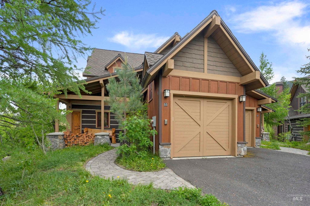 Photo of 55 Golden Bar Court, Donnelly, ID 83615 (MLS # 98998914)