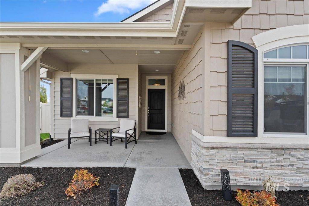 Photo of 2080 N Thorndale Ave, Kuna, ID 83634 (MLS # 98984303)