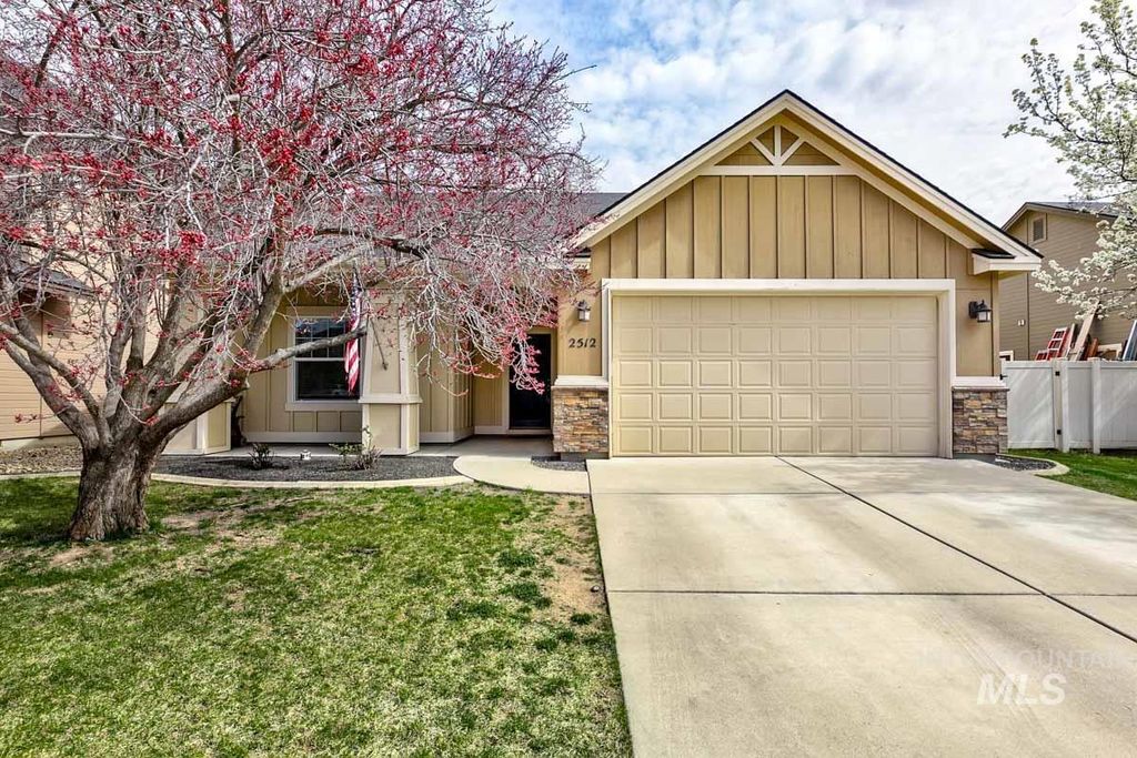 Photo of 2512 N Tweedbrook Avenue, Meridian, ID 83646 (MLS # 98980500)