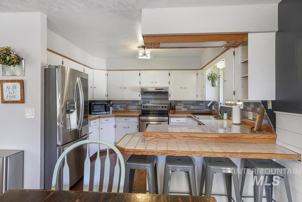 1572 Briarwood Ln.