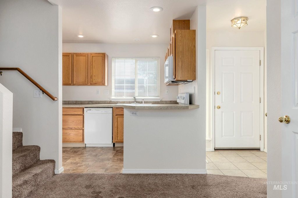 Photo of 75 E King St, Meridian, ID 83642 (MLS # 98963440)