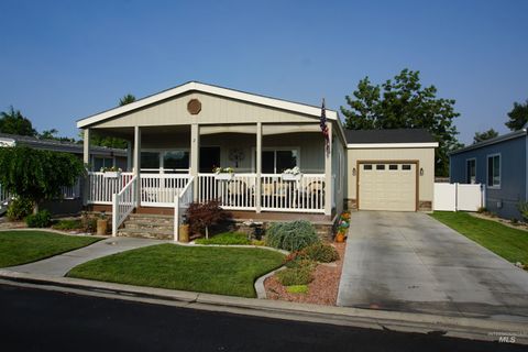 Photo of 9390 W Ustick Road #2, Boise, ID 83704 (MLS # 98919272)