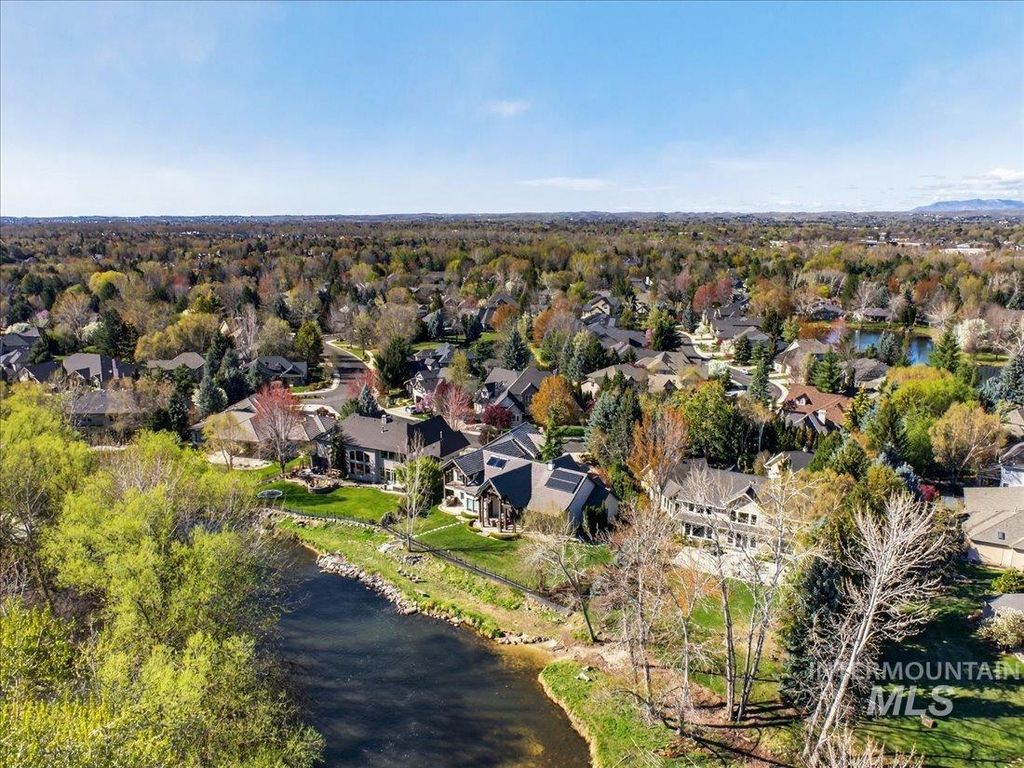 Photo of 349 E River Quarry Dr, Eagle, ID 83616 (MLS # 98980914)