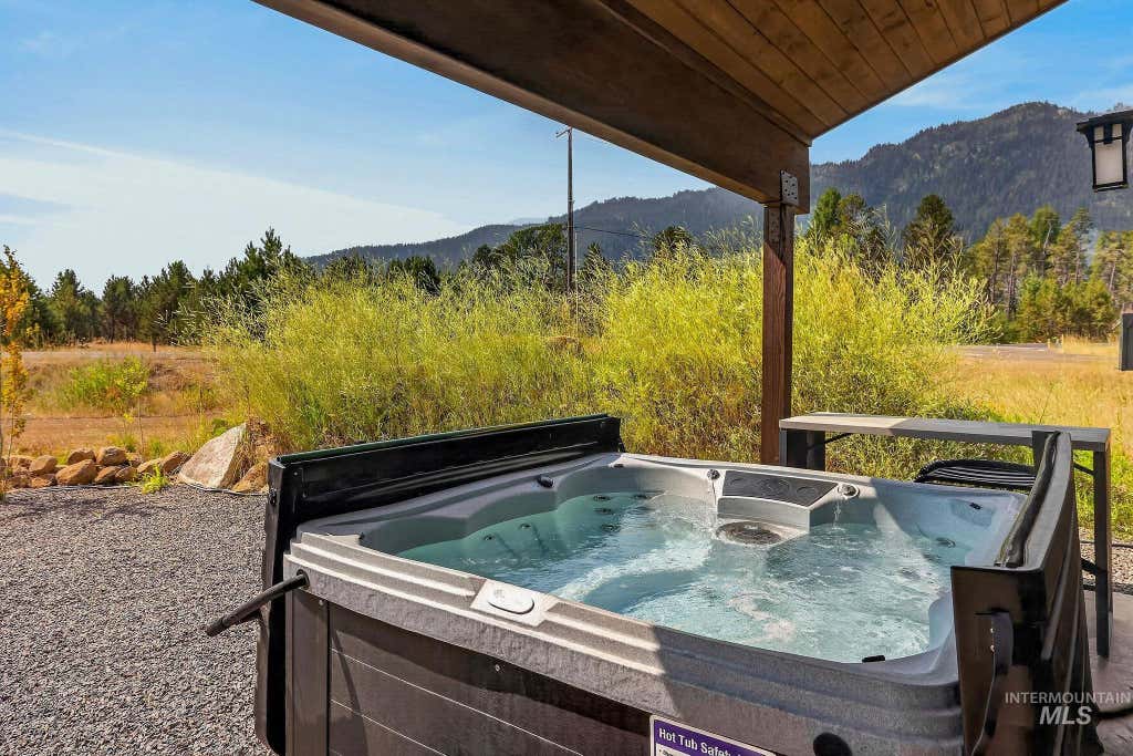 Photo of 13102 Hawks Bay Road, Donnelly, ID 83615 (MLS # 98997826)