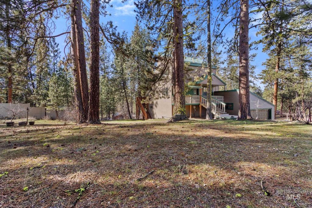 Photo of 7 Elderberry Circle, Idaho City, ID 83631 (MLS # 98976912)