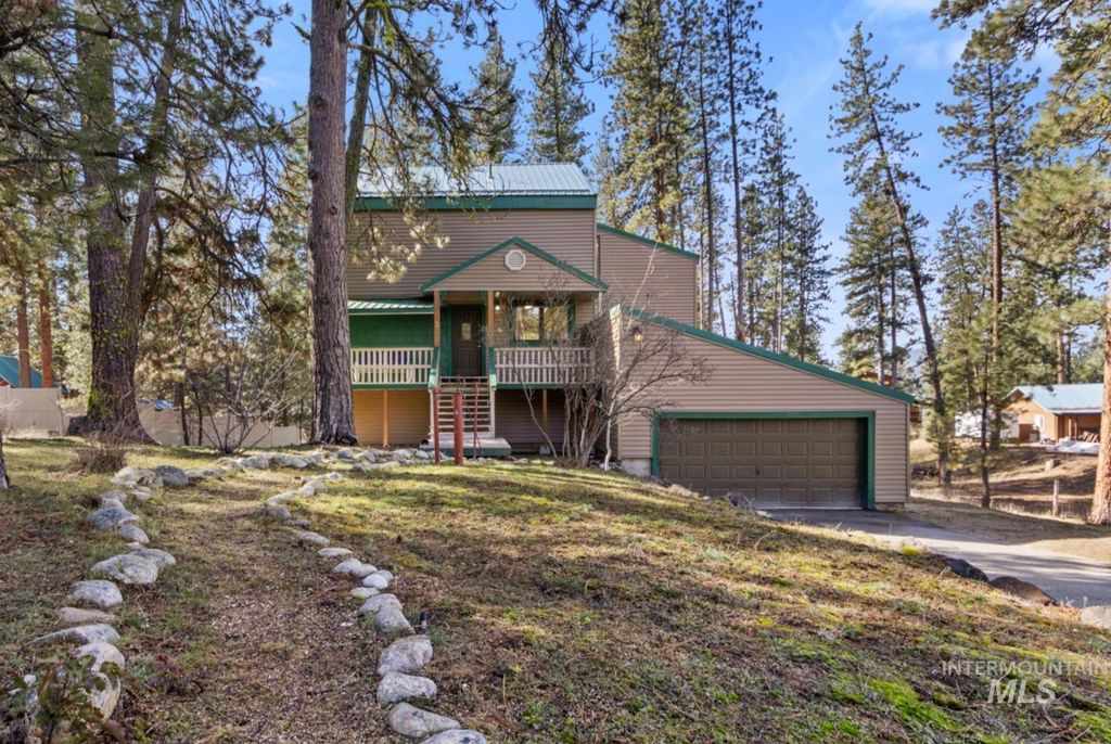 Photo of 7 Elderberry Circle, Idaho City, ID 83631 (MLS # 98976912)