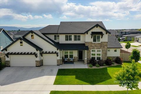 2610 E Lodge Trail Dr Meridian ID 83642