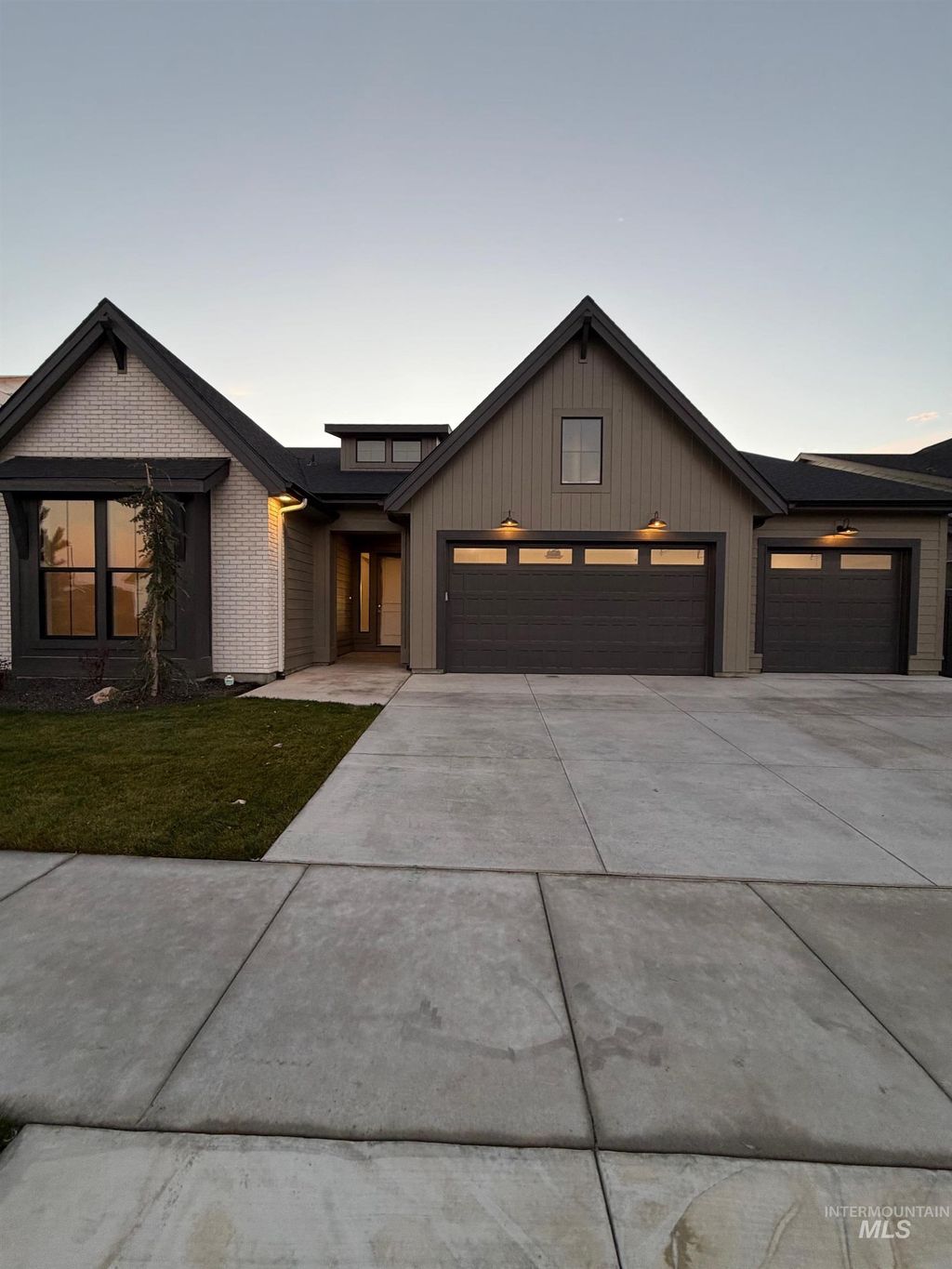 Photo of 6771 S Messner Way, Meridian, ID 83642 (MLS # 98968260)
