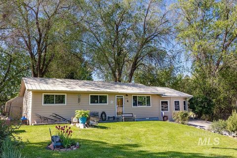 Photo of 2278 Terrace Dr, Payette, ID 83661 (MLS # 98975604)