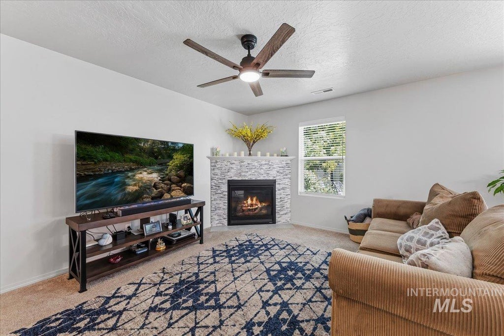 Photo of 11419 W Meliadine River St, Nampa, ID 83686 (MLS # 98990610)