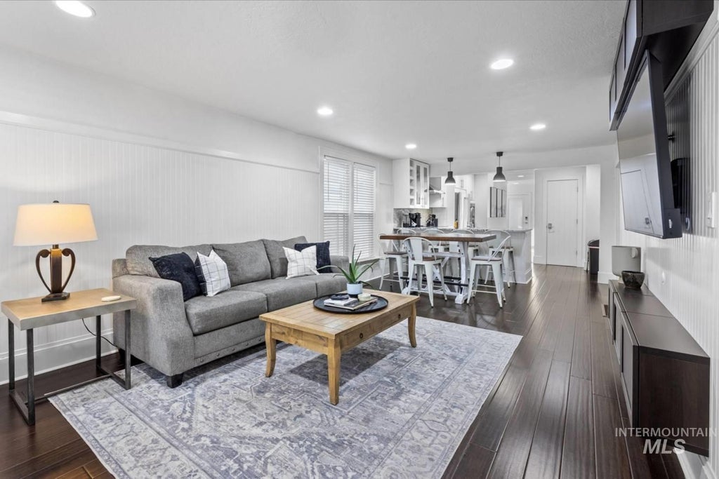 Photo of 1513 N 12th Street, Boise, ID 83702 (MLS # 98994707)