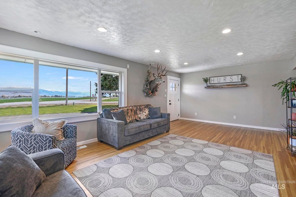 Photo of 294 S 100 W, Burley, ID 83318 (MLS # 98970916)