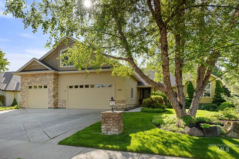 Photo of 1968 S Riverbirch Ave, Eagle, ID 83616 (MLS # 98986083)