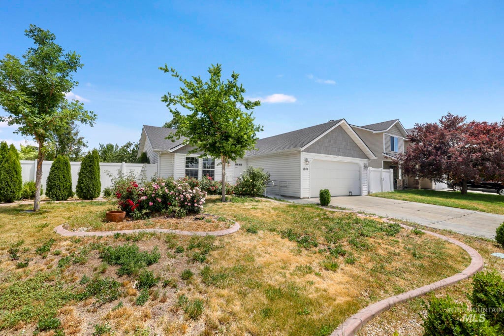 Photo of 1604 N Cottonwood St, Jerome, ID 83338 (MLS # 98989962)