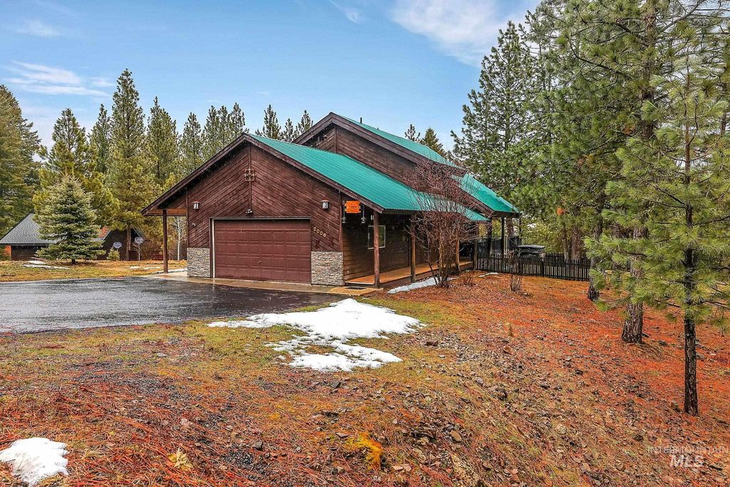 Photo of 2006 Demaret Ct, New Meadows, ID 83654 (MLS # 98976879)