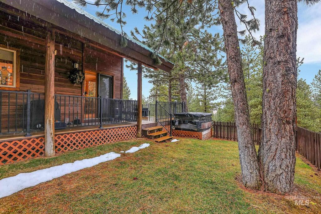 Photo of 2006 Demaret Ct, New Meadows, ID 83654 (MLS # 98976879)