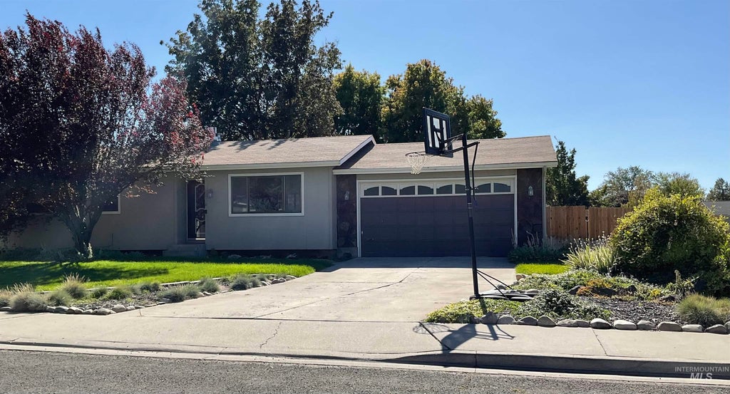 Photo of 485 Park Terrace Dr, Twin Falls, ID 83301 (MLS # 99000276)