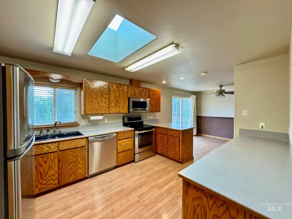 Photo of 1929 Birch Ave, Lewiston, ID 83501 (MLS # 98996084)