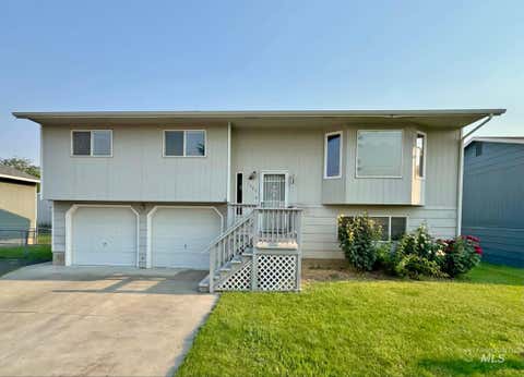 Photo of 1929 Birch Ave, Lewiston, ID 83501 (MLS # 98996084)