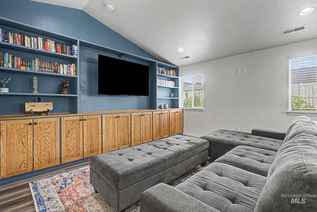 Photo of 2129 E Elm Grove Dr, Nampa, ID 83686 (MLS # 98992278)