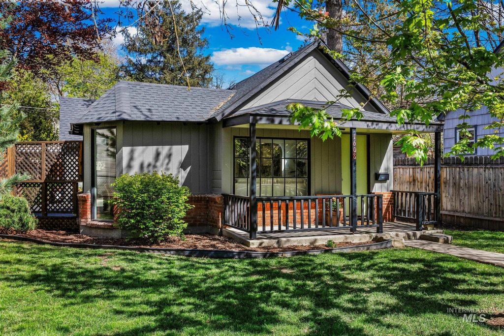 Photo of 1608 N 19th Street, Boise, ID 83704 (MLS # 98984083)
