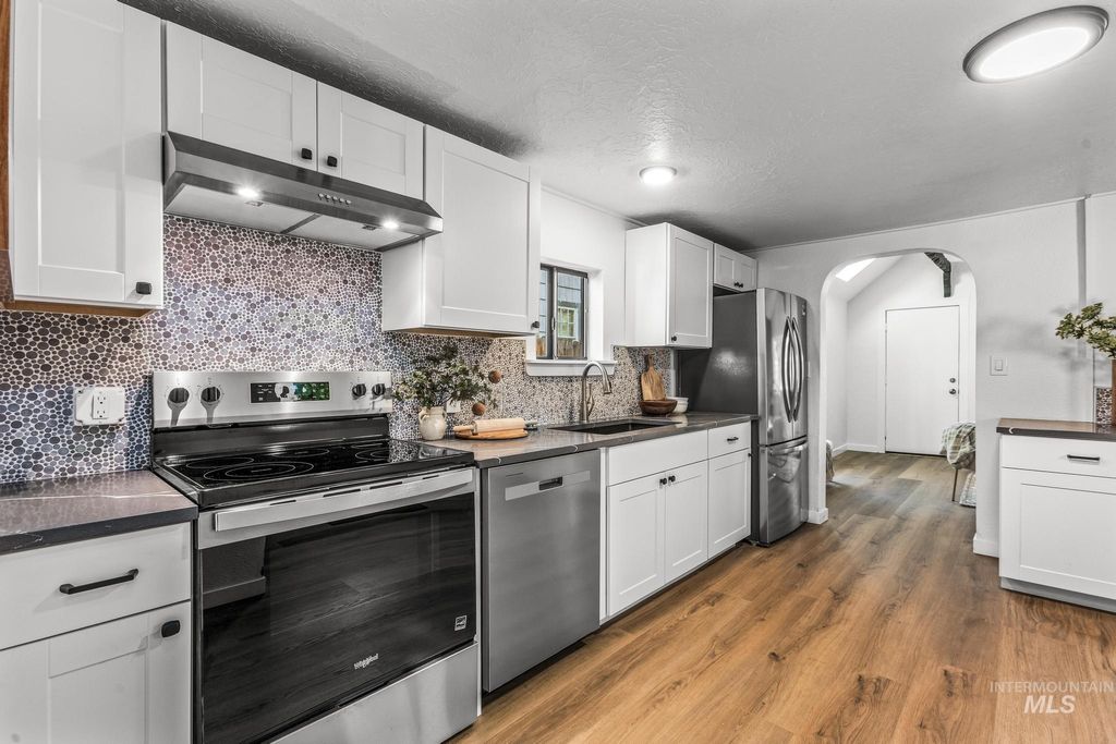 Photo of 1608 N 19th Street, Boise, ID 83704 (MLS # 98984083)