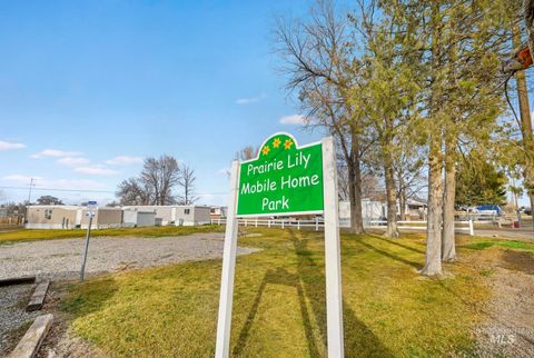 Photo of 716 Sawtooth Ave, Buhl, ID 83316 (MLS # 98975333)