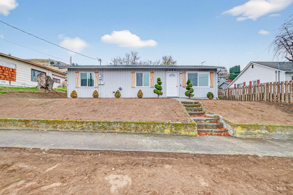 Photo of 406 2nd Street, Asotin, WA 99402 (MLS # 98969064)