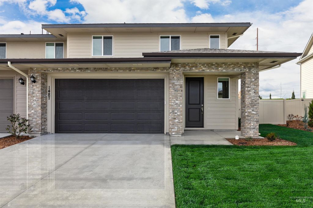 Photo of 8262 W Grey Alder Dr, Eagle, ID 83616 (MLS # 98963855)