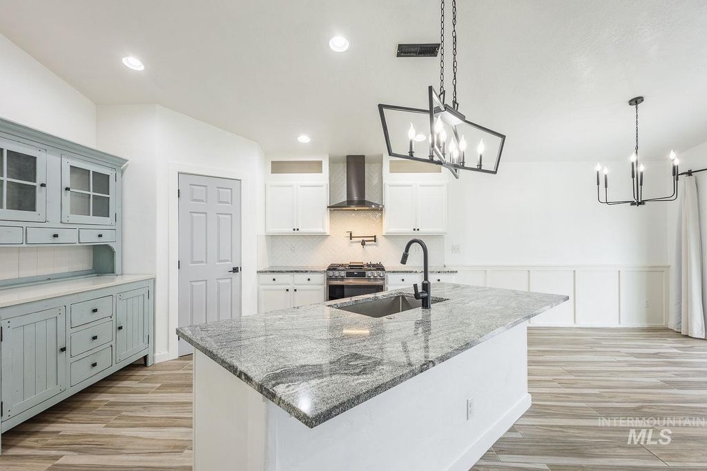 Photo of 14179 Silver Lining Dr, Caldwell, ID 83607 (MLS # 98980732)