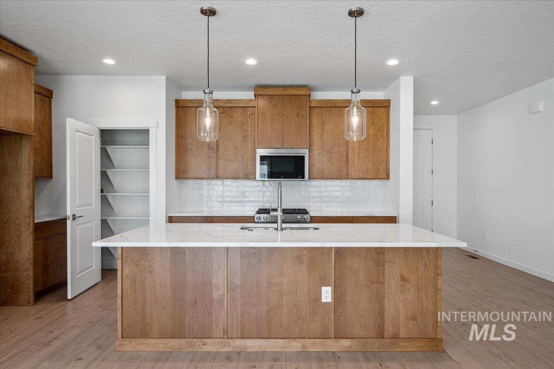 8927 W Moon River Dr