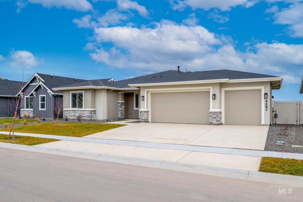 Photo of 4682 E Pondera Dr, Nampa, ID 83687 (MLS # 98970044)