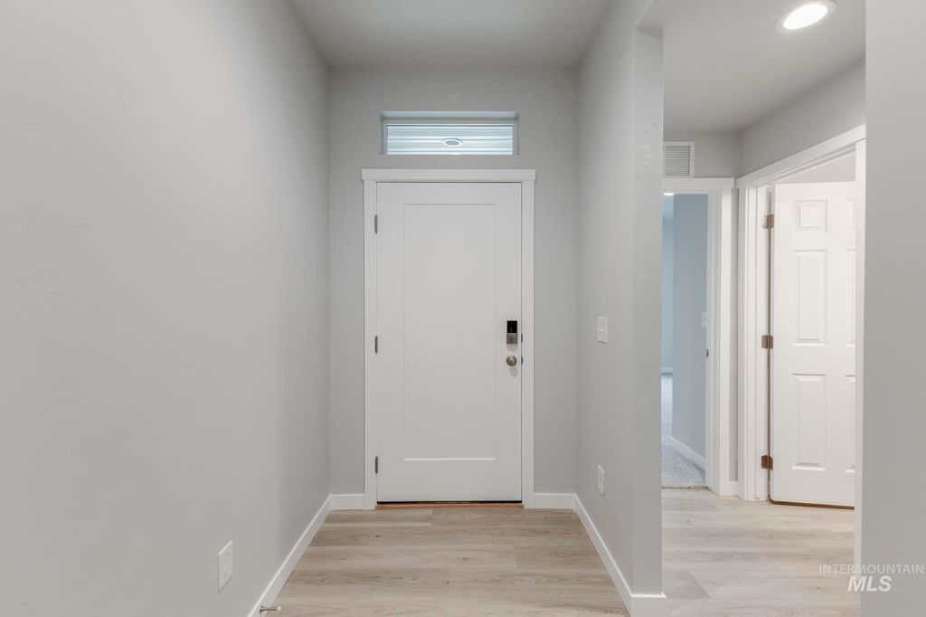 Photo of 297 N Madrone Ave, Kuna, ID 83634 (MLS # 98968381)