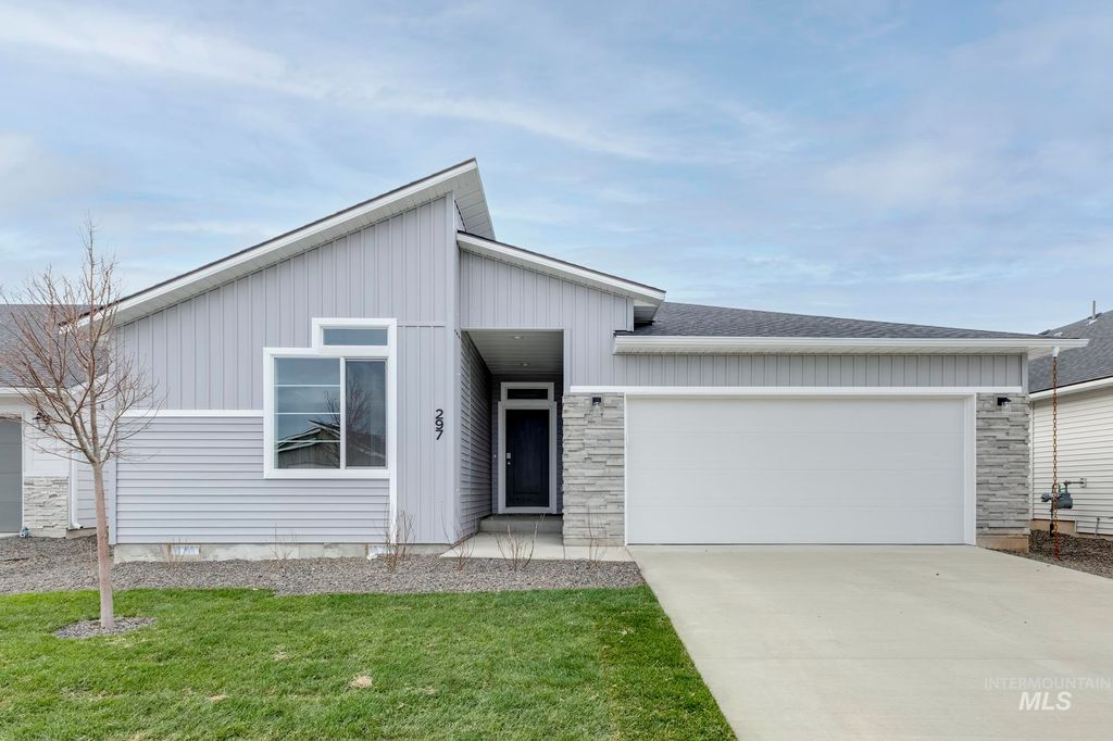 Photo of 297 N Madrone Ave, Kuna, ID 83634 (MLS # 98968381)