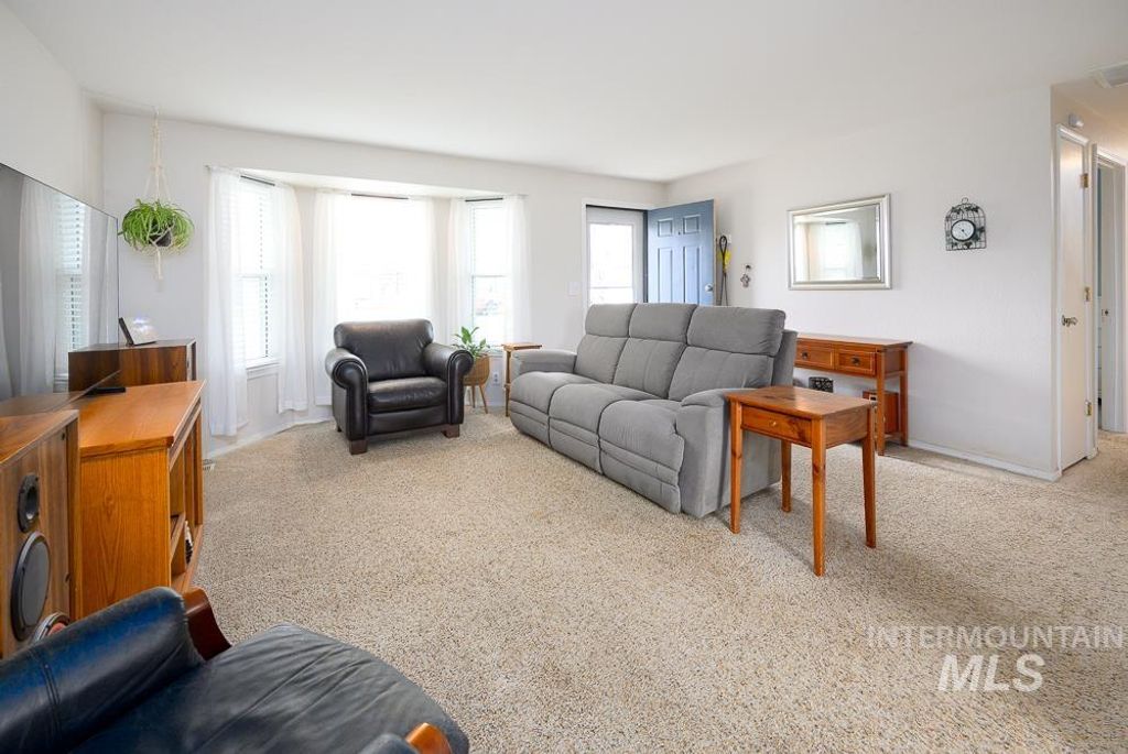 Photo of 8617 W Dewitt Ct, Boise, ID 83704 (MLS # 98970816)