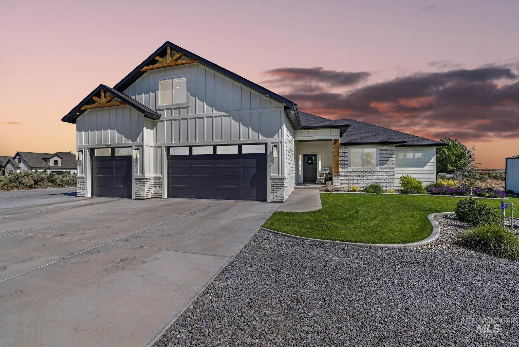 4064 China Ridge Dr