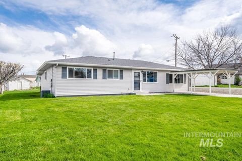 225 SW Park New Plymouth ID 83655