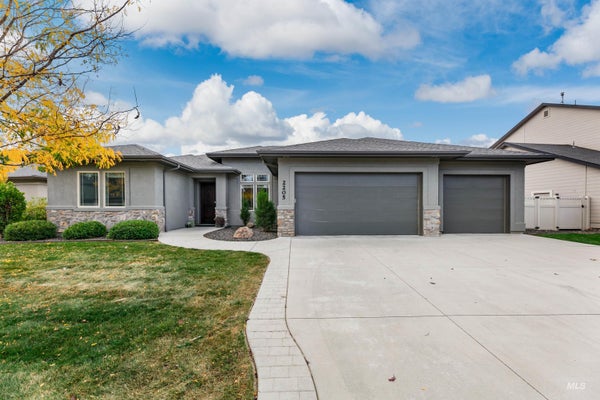 2205 W VERONA DR, MERIDIAN, ID 83646 - Image 51bbfdd0dfe7aad4e5ddf2d062771f93/1501309958