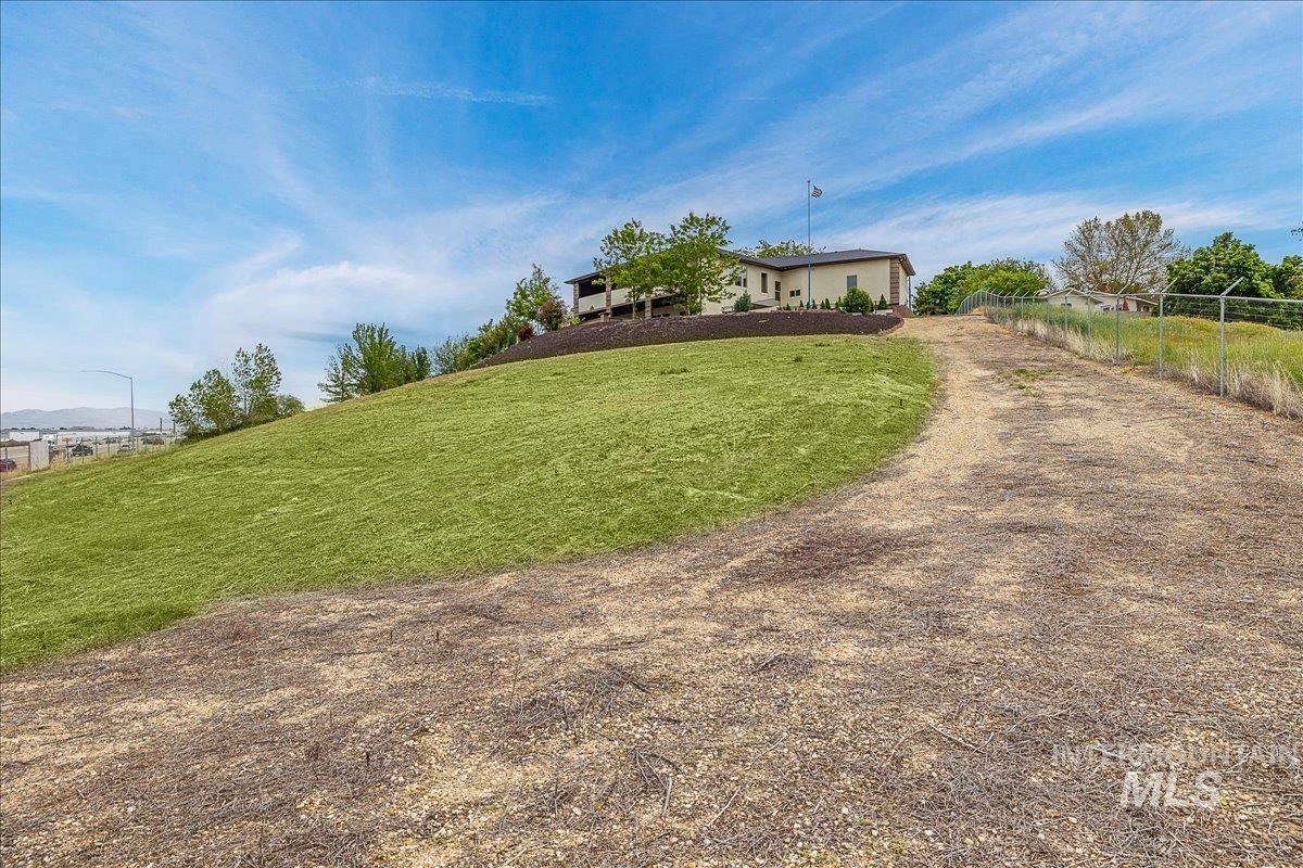 5990 W View Drive