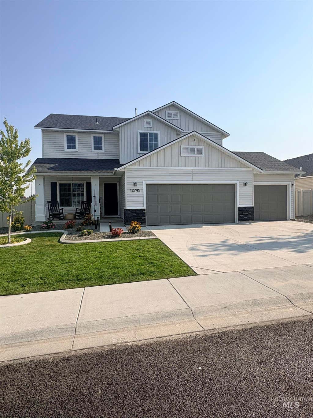 Photo of 12745 Ashfield ST, Caldwell, ID 83607 (MLS # 98996453)