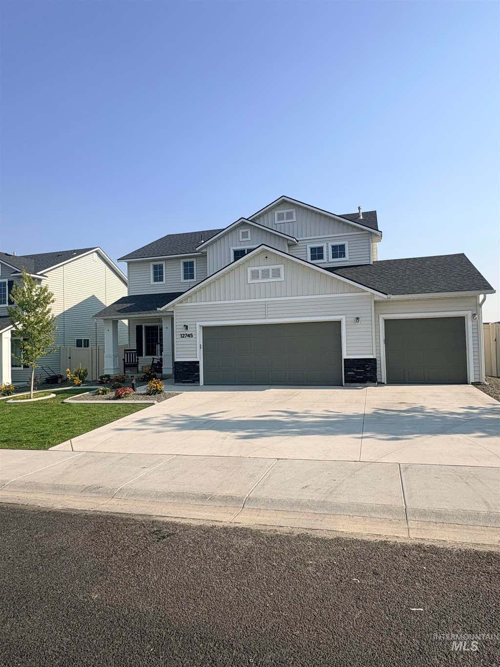 Photo of 12745 Ashfield ST, Caldwell, ID 83607 (MLS # 98996453)