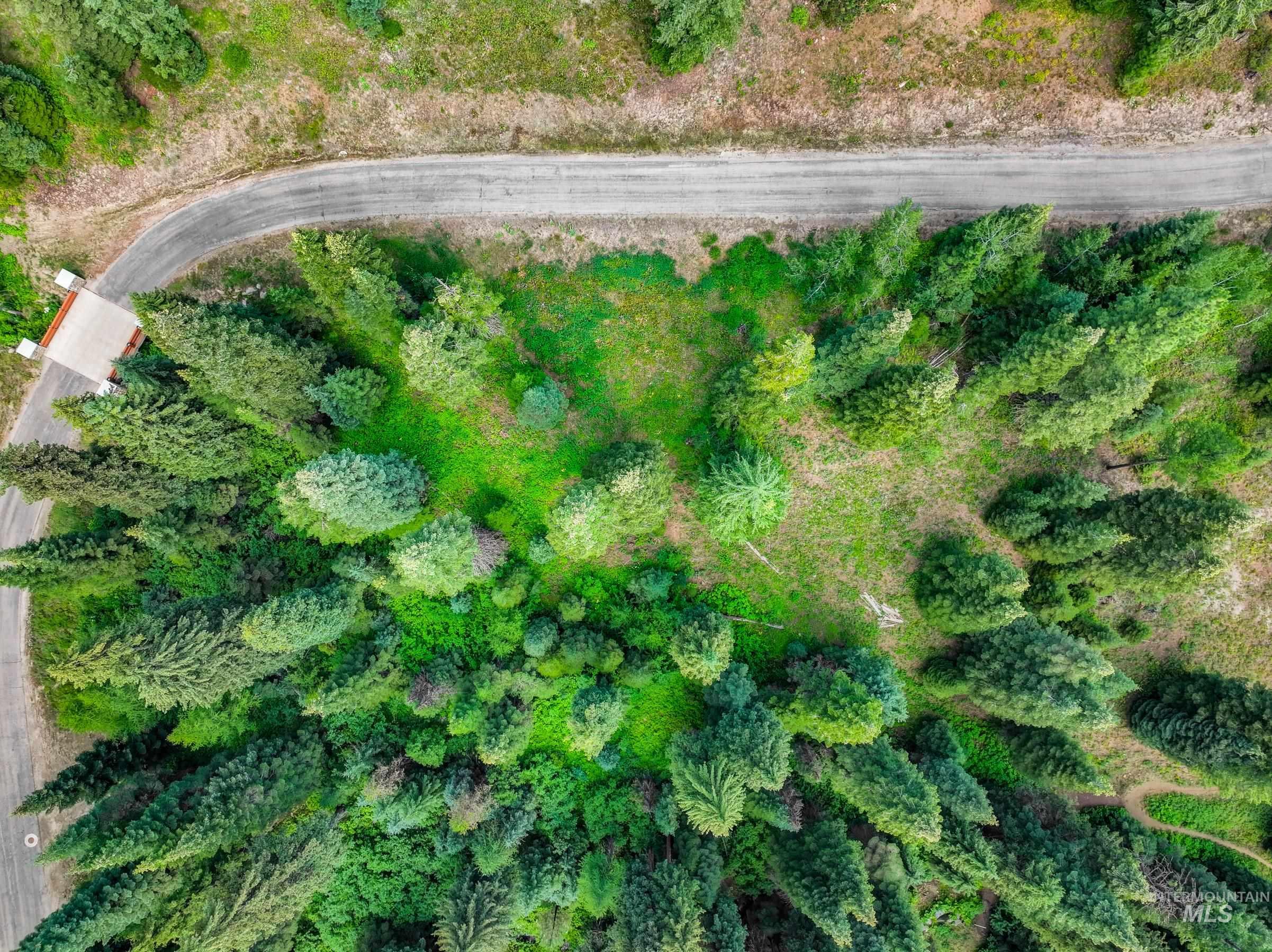 Aerial overview of property's location