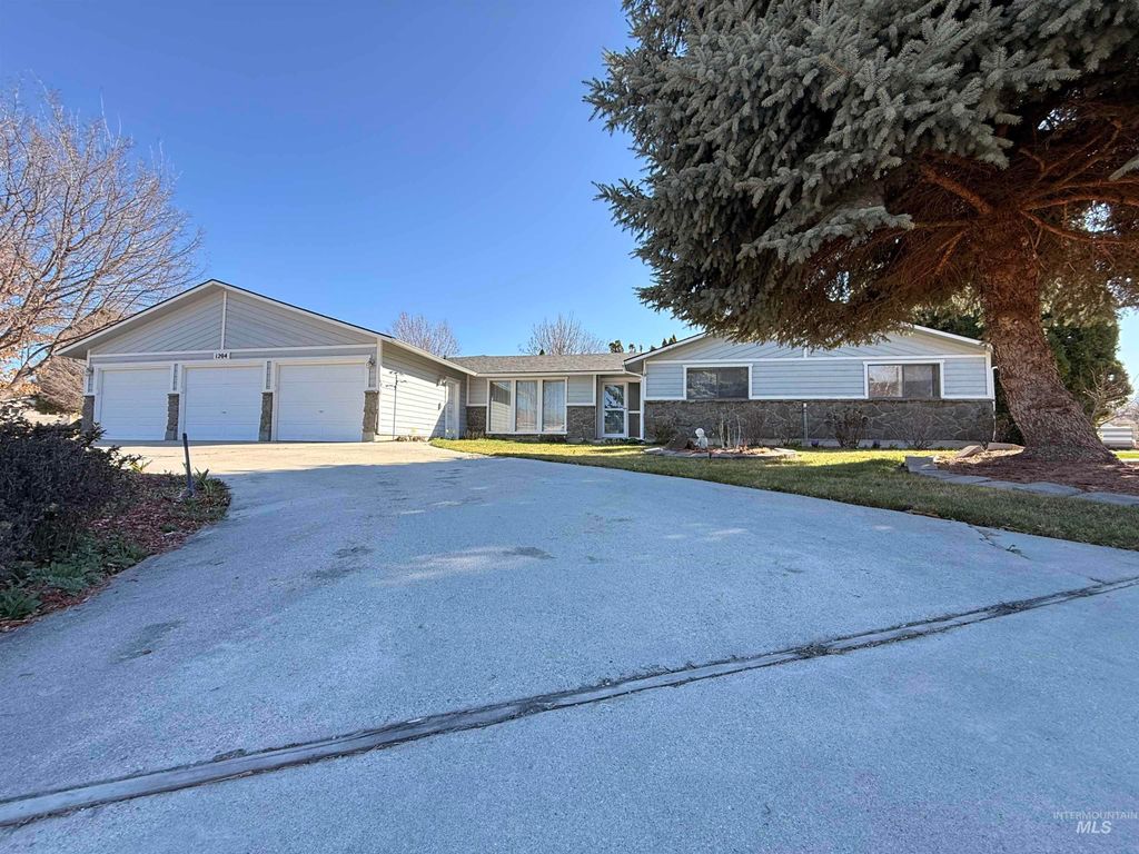 Photo of 1204 S Amaya Place, Boise, ID 83709 (MLS # 98978706)