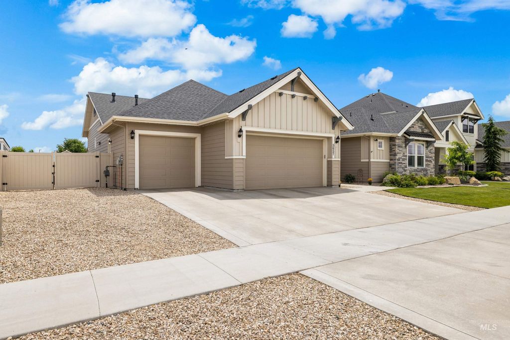 Photo of 5657 W Webster Dr, Meridian, ID 83646 (MLS # 98976875)