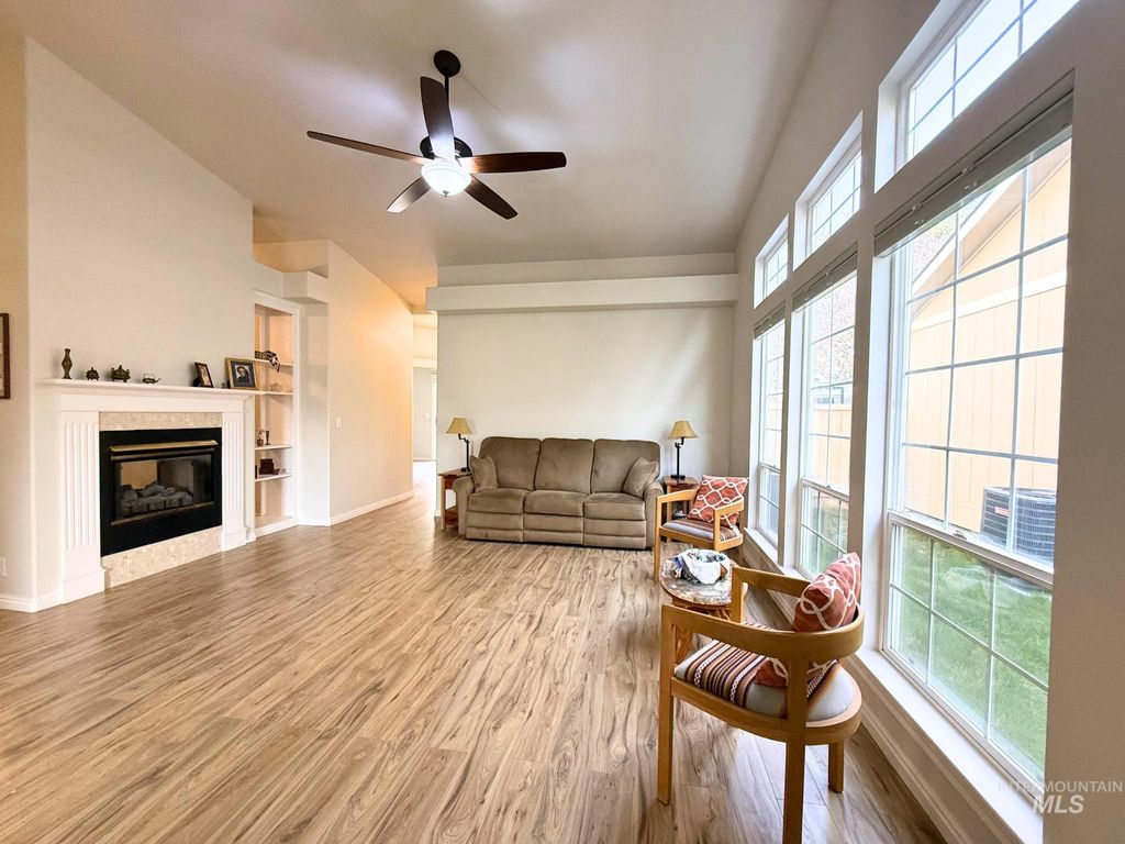 Photo of 8170 W Beckton Ln, Garden City, ID 83714 (MLS # 98978203)